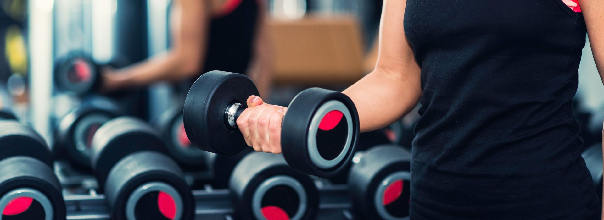 Header-Fit-Woman-Exercising